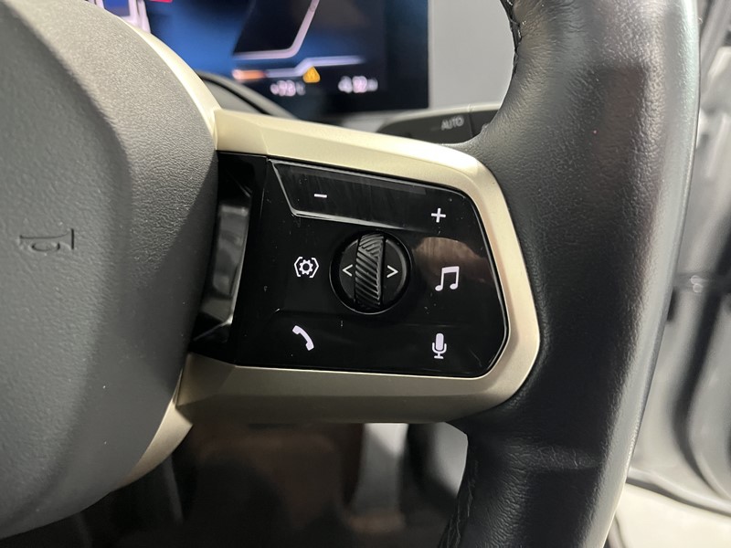 Used BMW iX 2022 for sale - 77417106: Photo 25