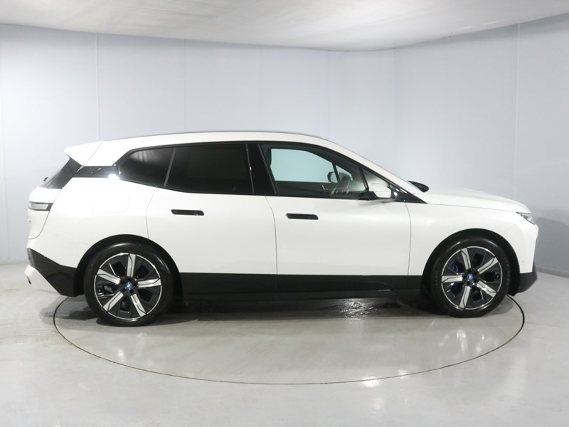 Used BMW iX 2022 for sale - 77417106: Photo 3