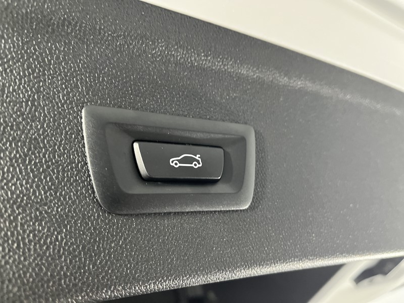 Used BMW iX 2022 for sale - 77417106: Photo 48