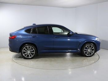 Used BMW X4 2021 for sale - 79017260: Photo
