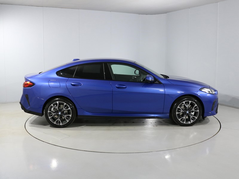 Used BMW 2 Series 2025 for sale - 77124125: Photo 3