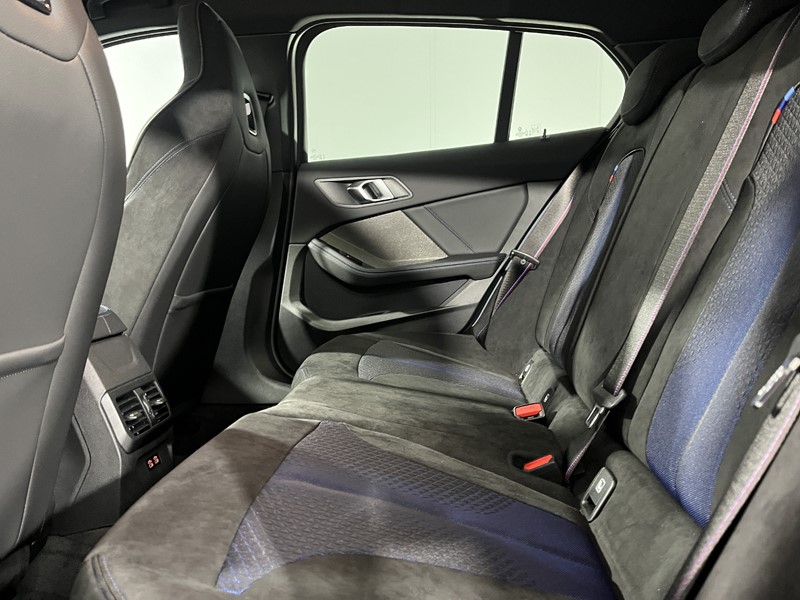 Used BMW 1 Series 2024 for sale - 77326440: Photo 38