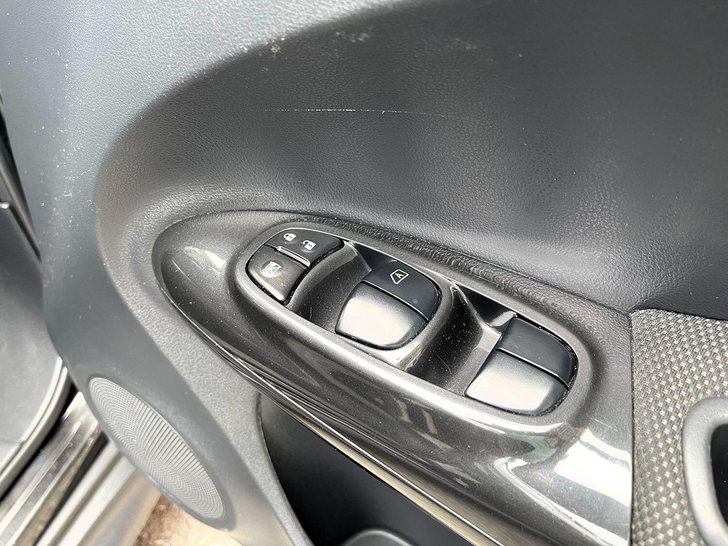 Used Nissan Juke 2014 for sale - 76482943: Photo 15