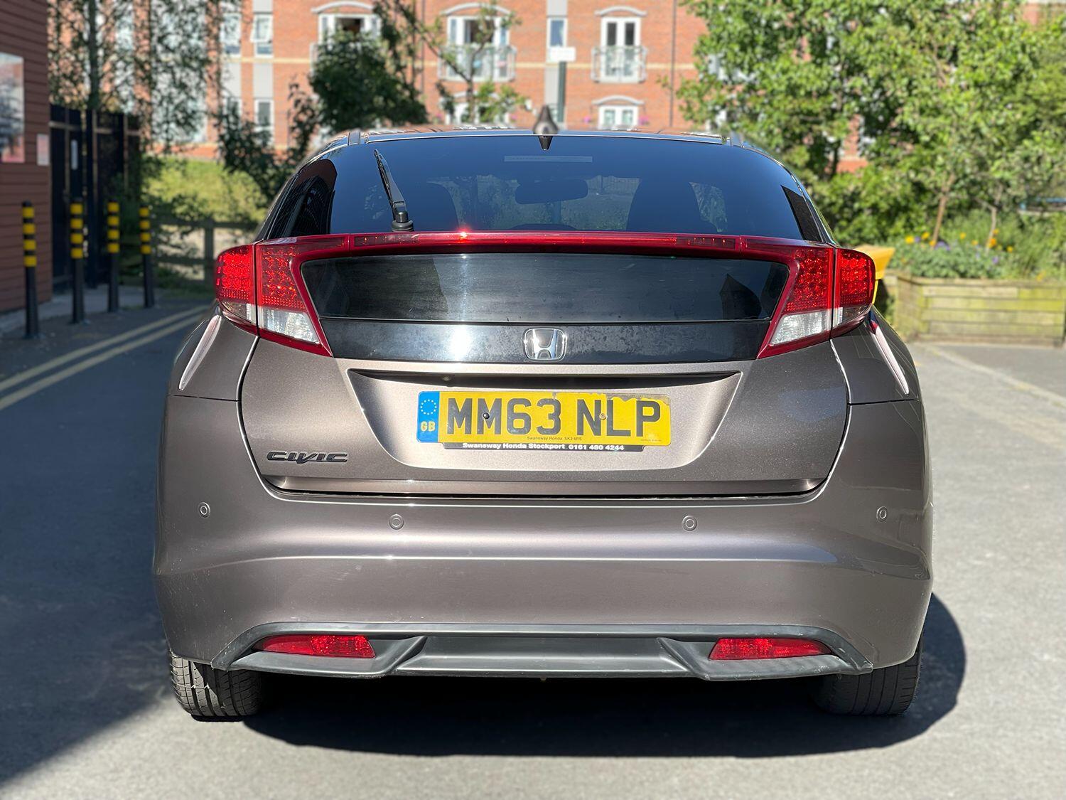 Used Honda Civic 2014 for sale - 76571232: Photo 15