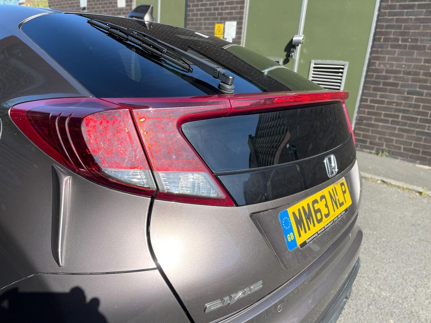 Used Honda Civic 2014 for sale - 76571232: Photo 17