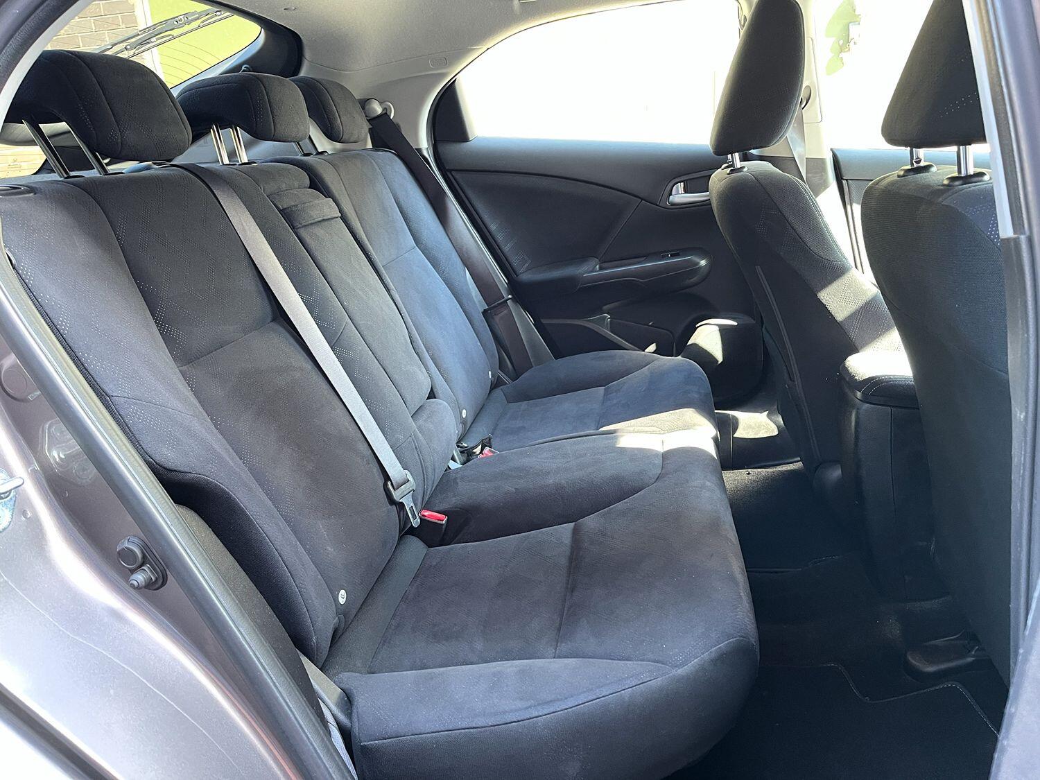 Used Honda Civic 2014 for sale - 76571232: Photo 23