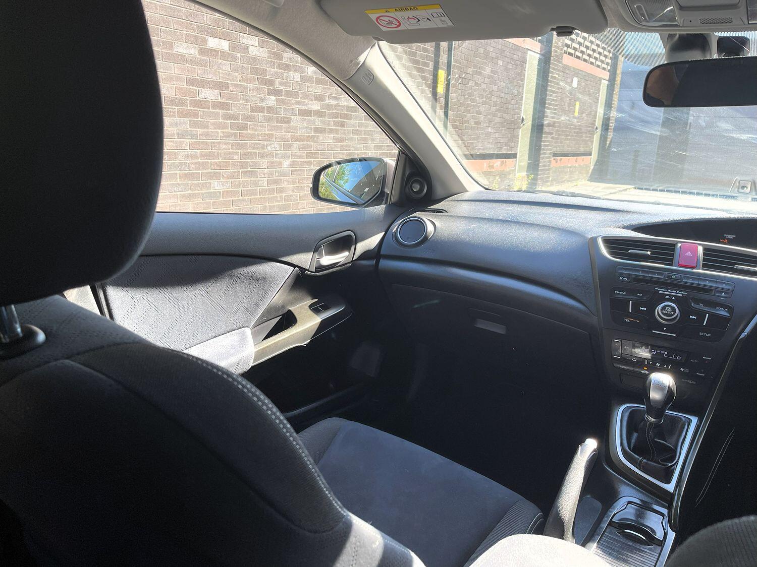 Used Honda Civic 2014 for sale - 76571232: Photo 34