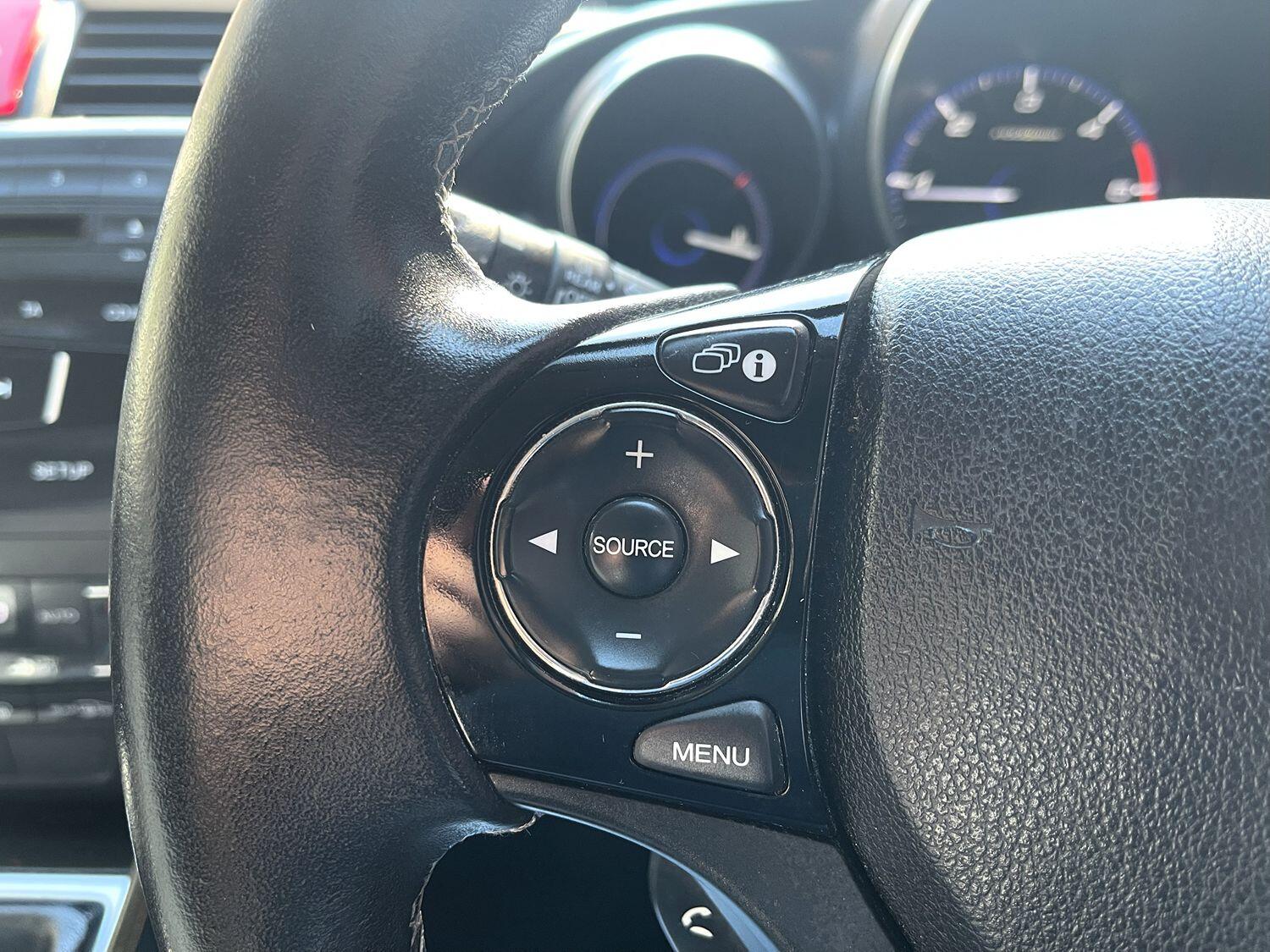 Used Honda Civic 2014 for sale - 76571232: Photo 37