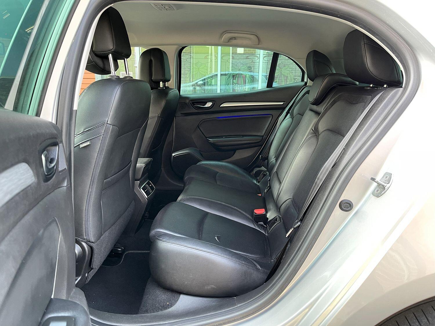 Used Renault Megane 2016 for sale - 76482912: Photo 11