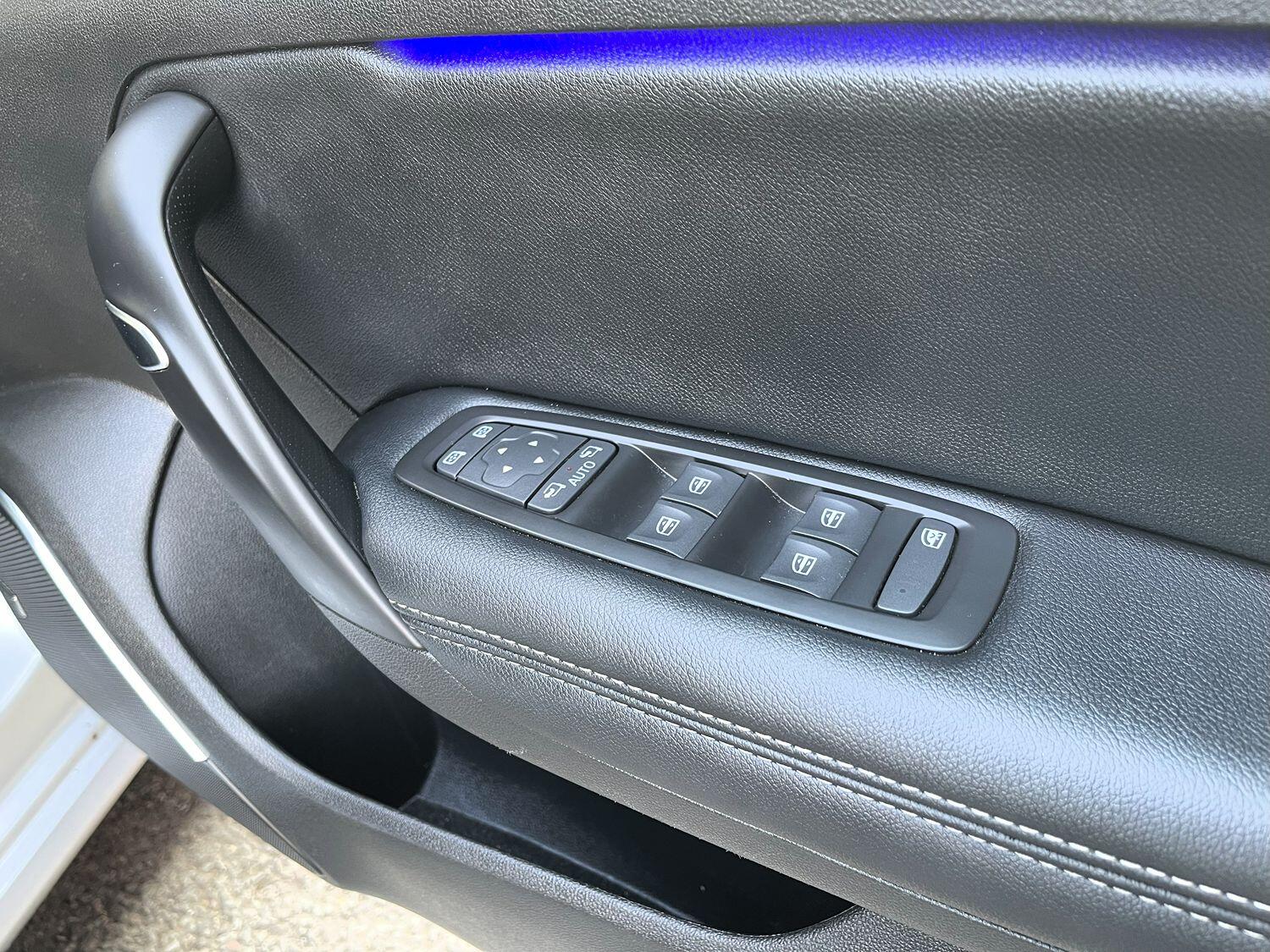 Used Renault Megane 2016 for sale - 76482912: Photo 14