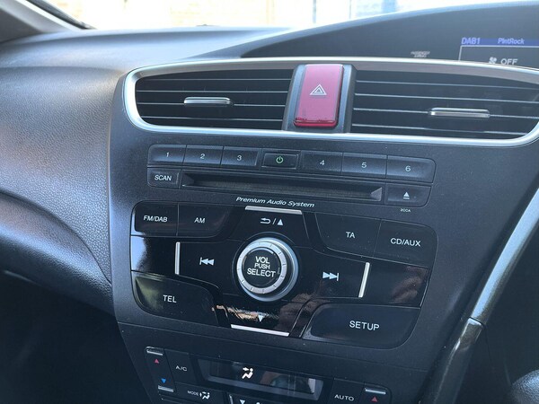 Used Honda Civic 2014 for sale - 74878052: Photo 46