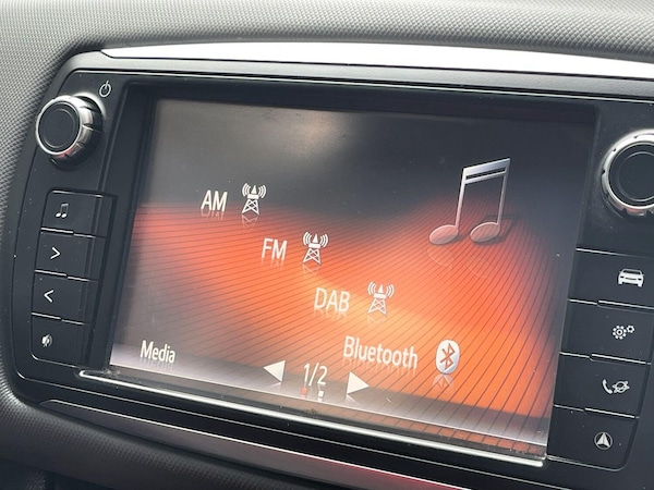 Used Toyota Yaris 2015 for sale - 75481546: Photo 24