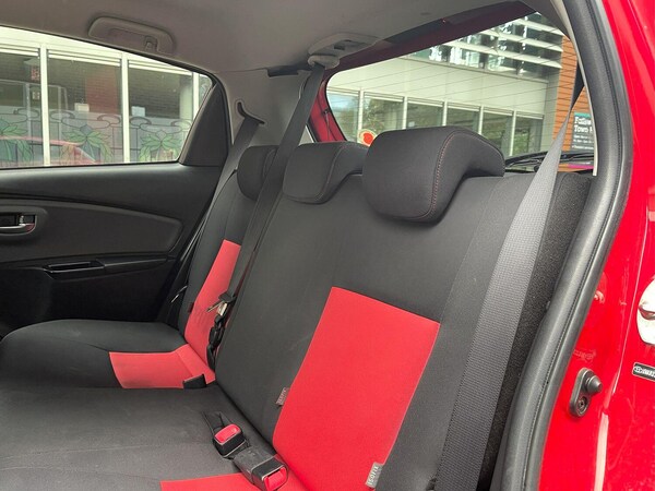 Used Toyota Yaris 2015 for sale - 75481546: Photo 45