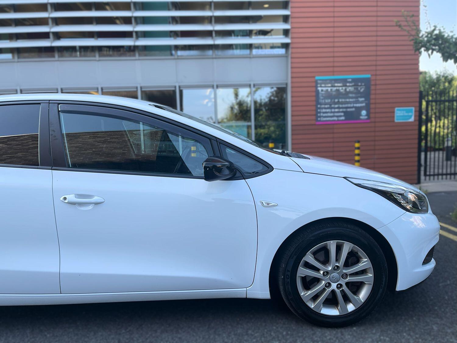 Used Kia Ceed 2014 for sale - 76482883: Photo 14