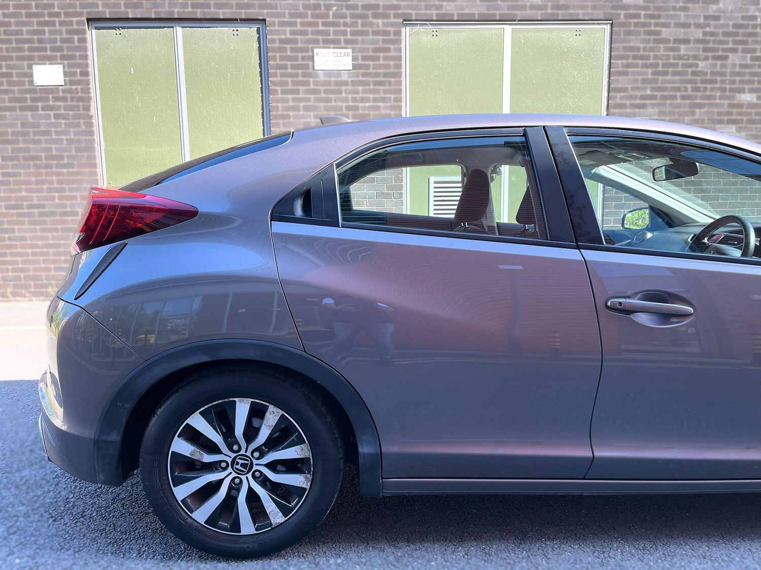 Used Honda Civic 2014 for sale - 76482923: Photo 11