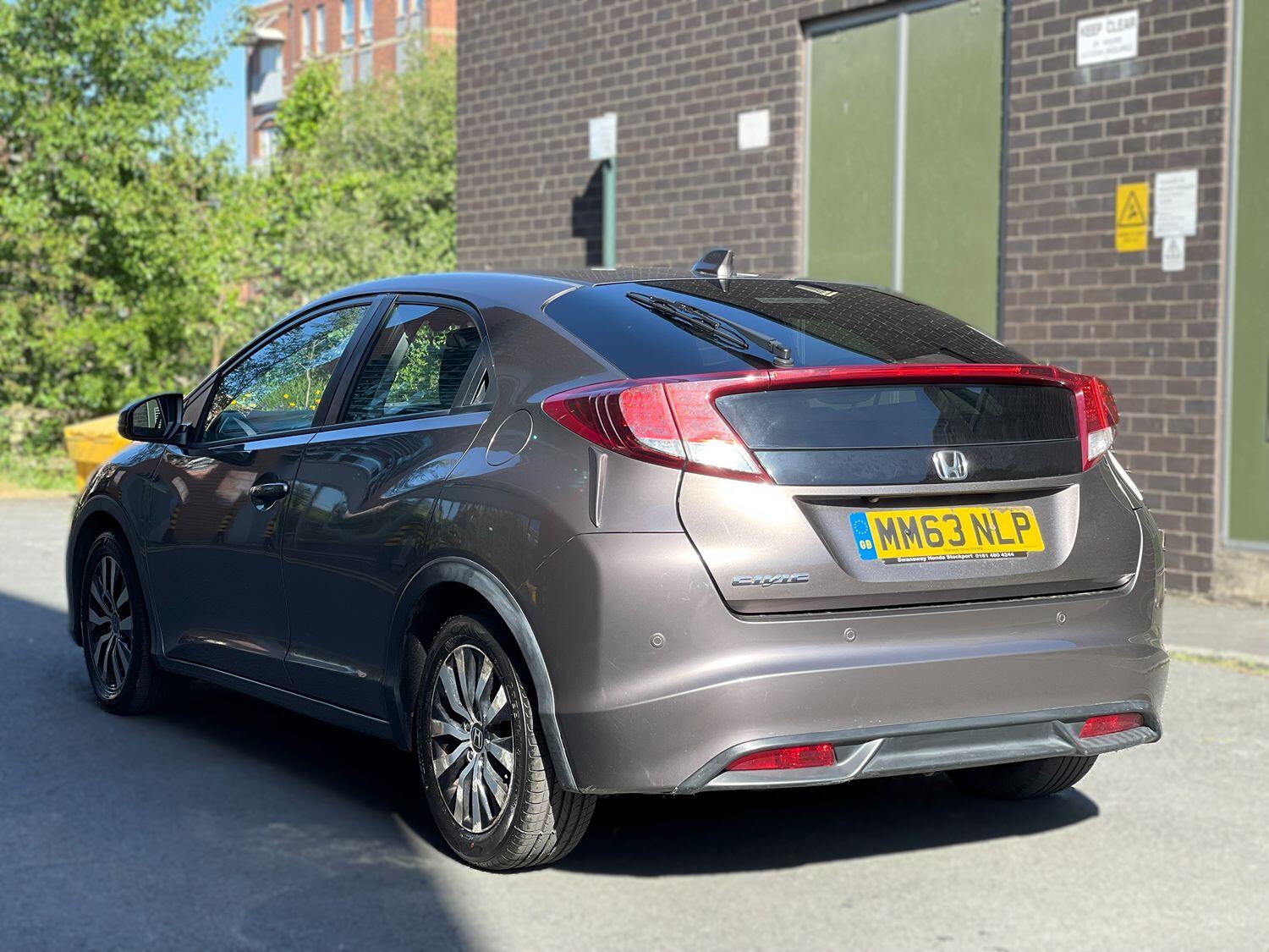 Used Honda Civic 2014 for sale - 76482923: Photo 16