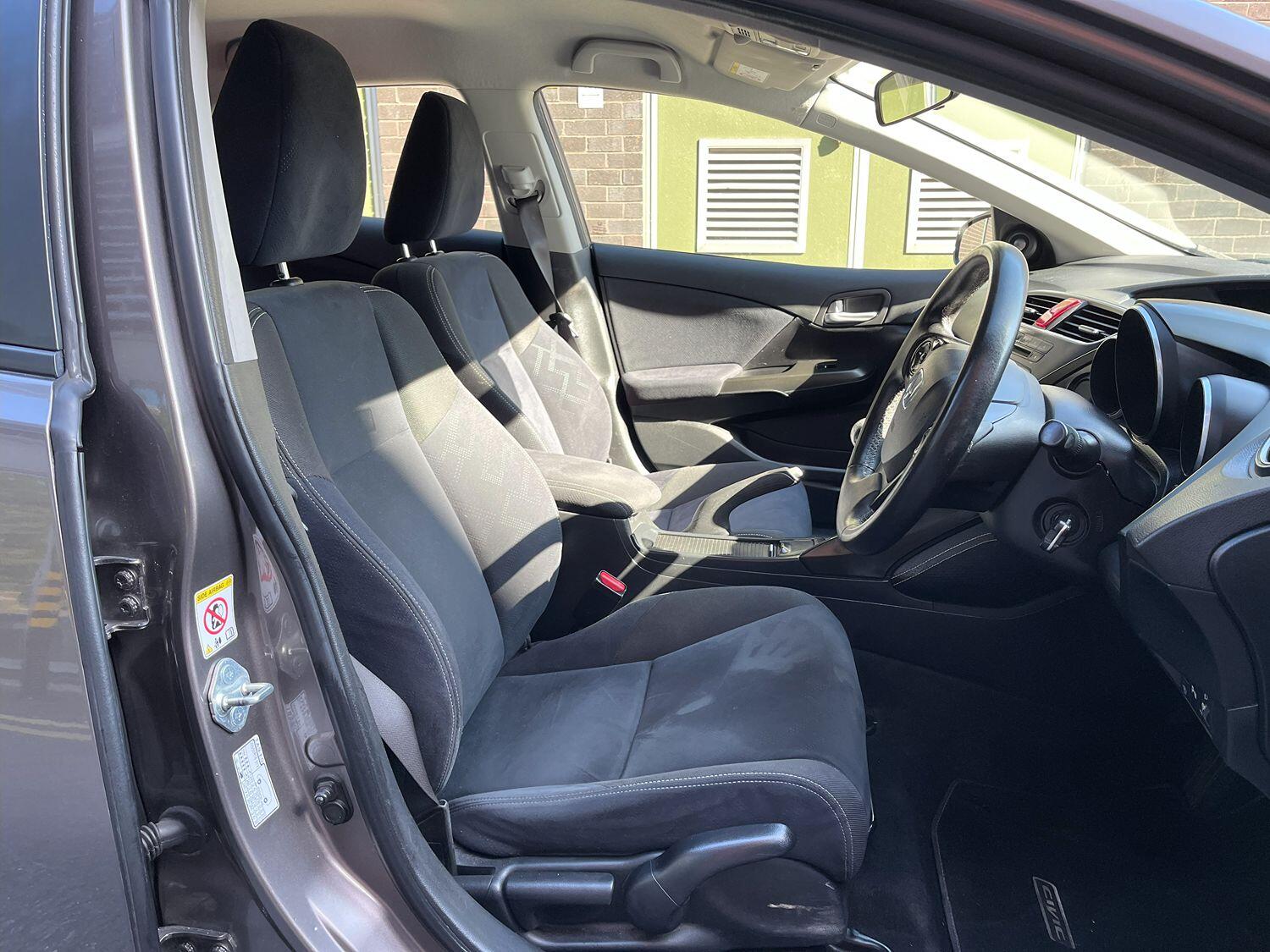 Used Honda Civic 2014 for sale - 76482923: Photo 22