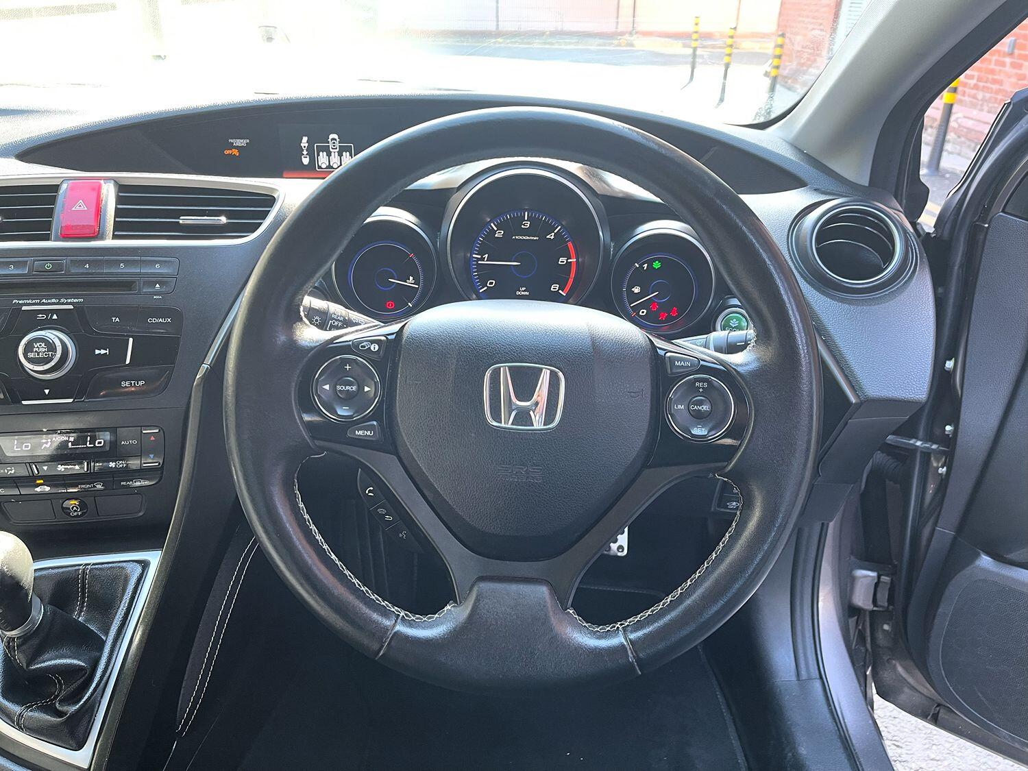 Used Honda Civic 2014 for sale - 76482923: Photo 36