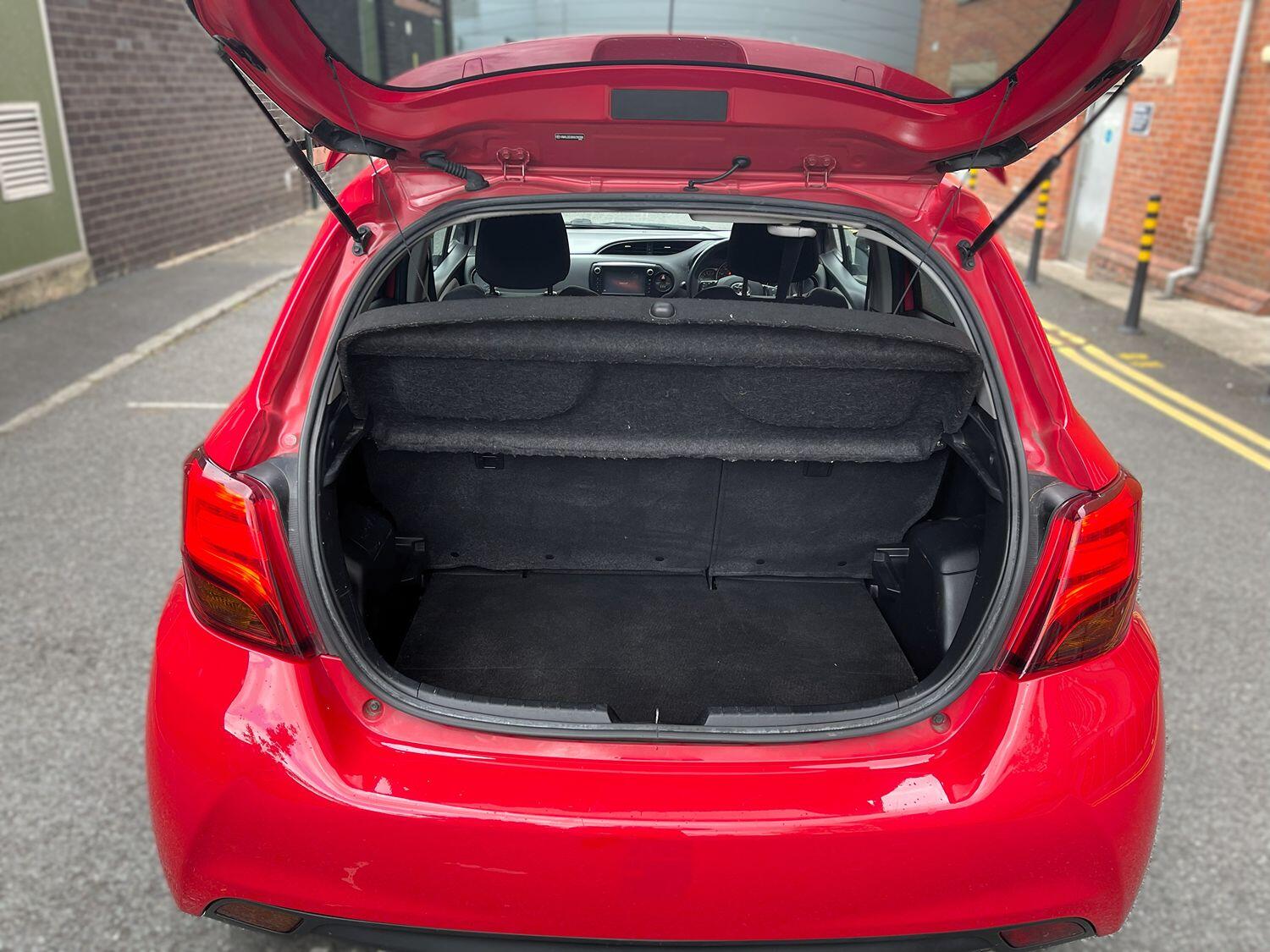 Used Toyota Yaris 2015 for sale - 76483049: Photo 11