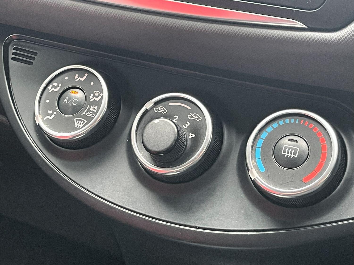 Used Toyota Yaris 2015 for sale - 76483049: Photo 19