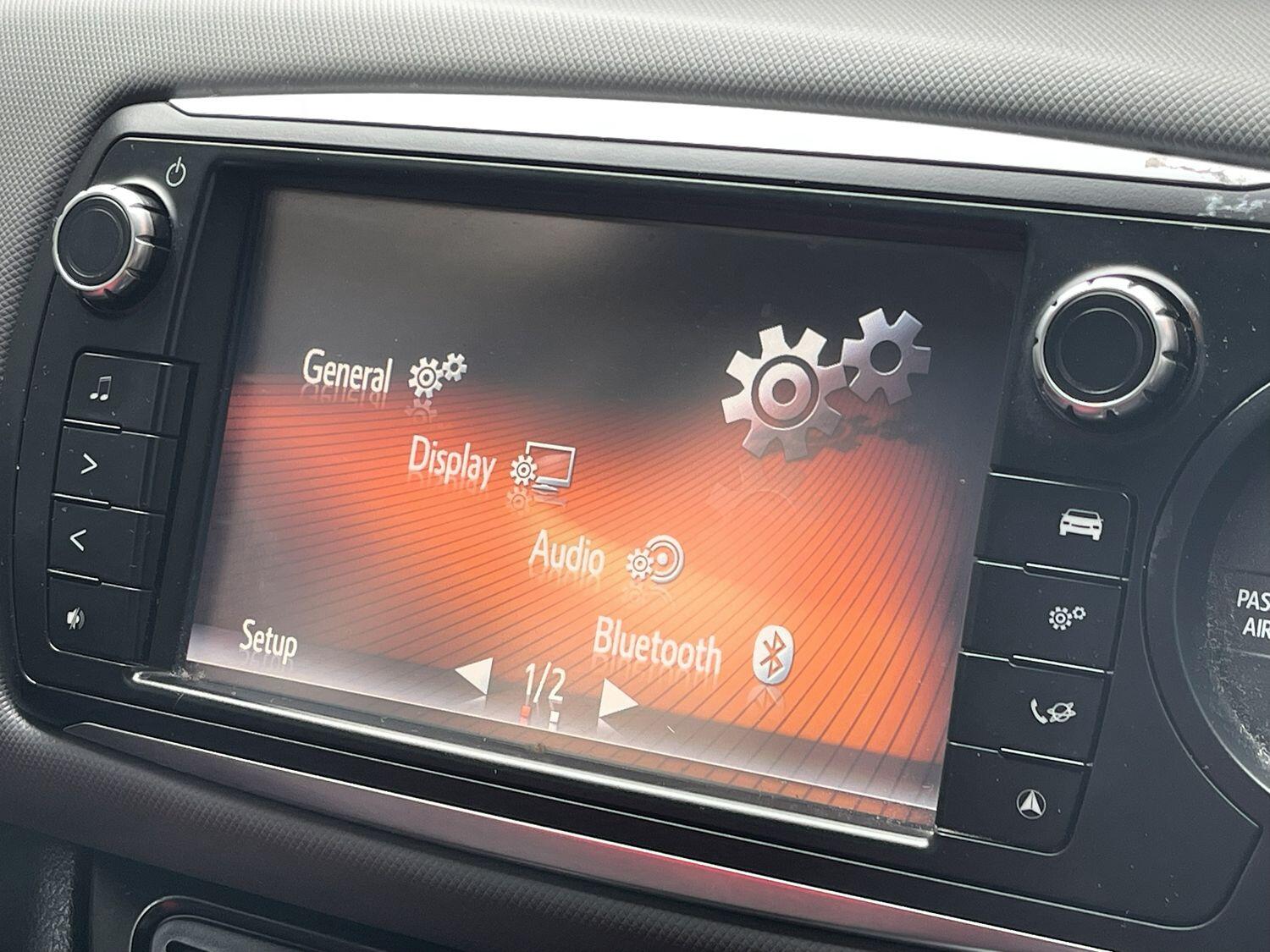 Used Toyota Yaris 2015 for sale - 76483049: Photo 22