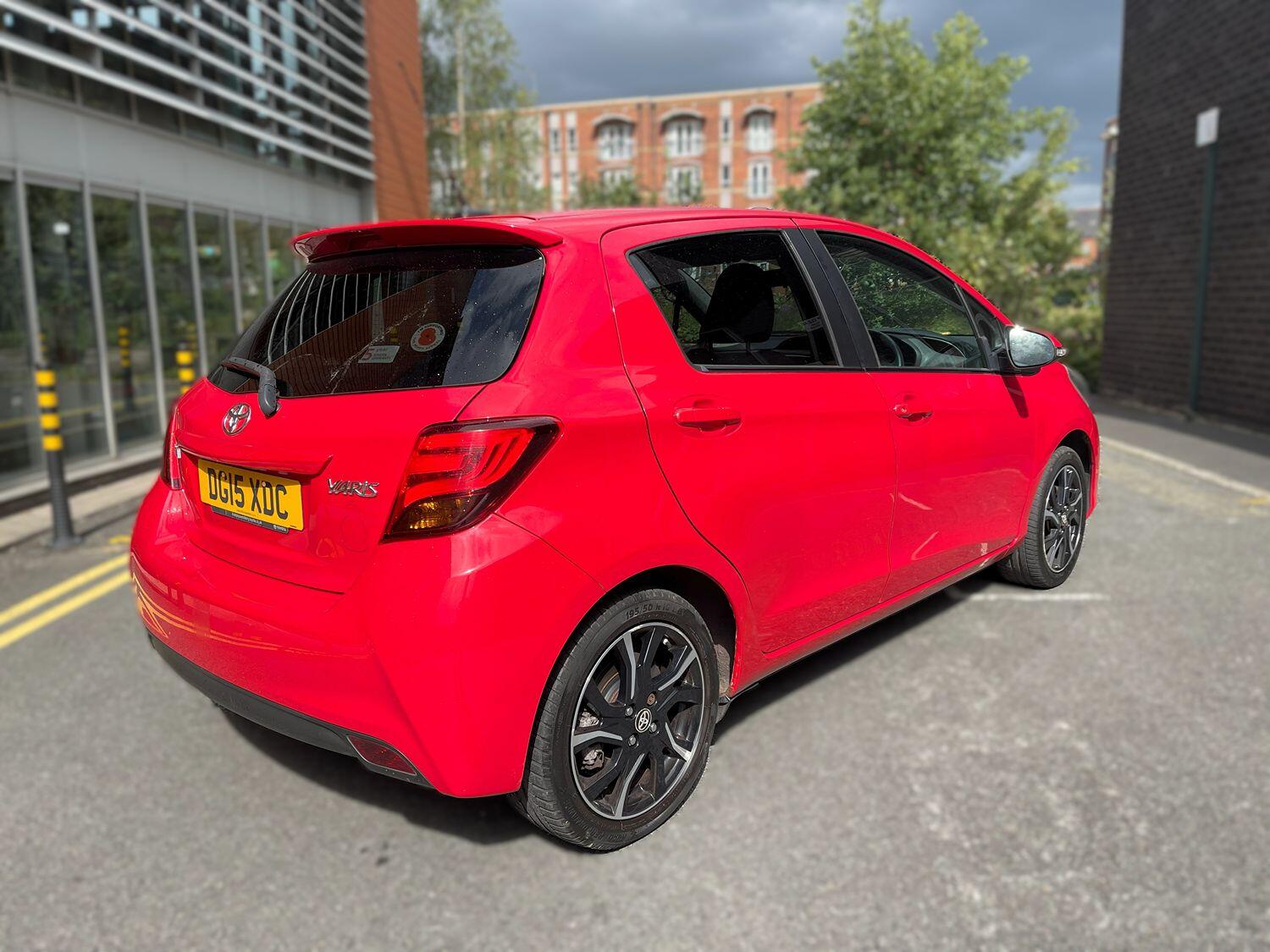 Used Toyota Yaris 2015 for sale - 76483049: Photo 35