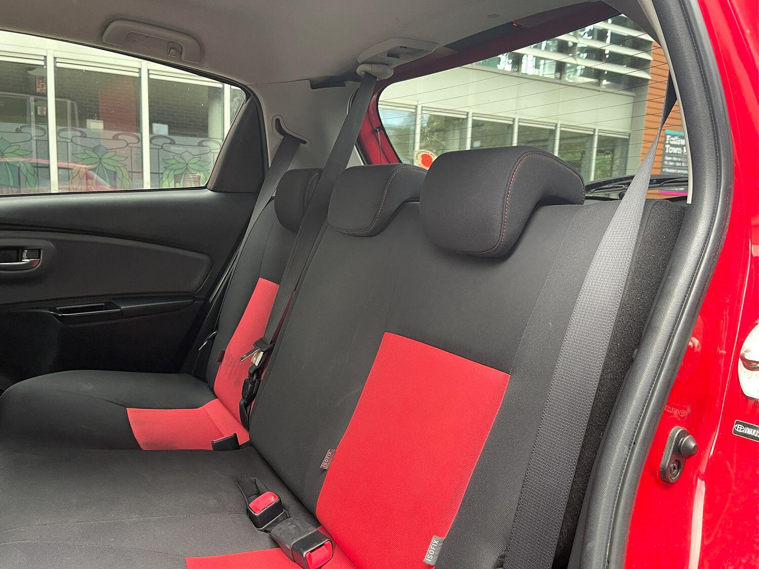 Used Toyota Yaris 2015 for sale - 76483049: Photo 45