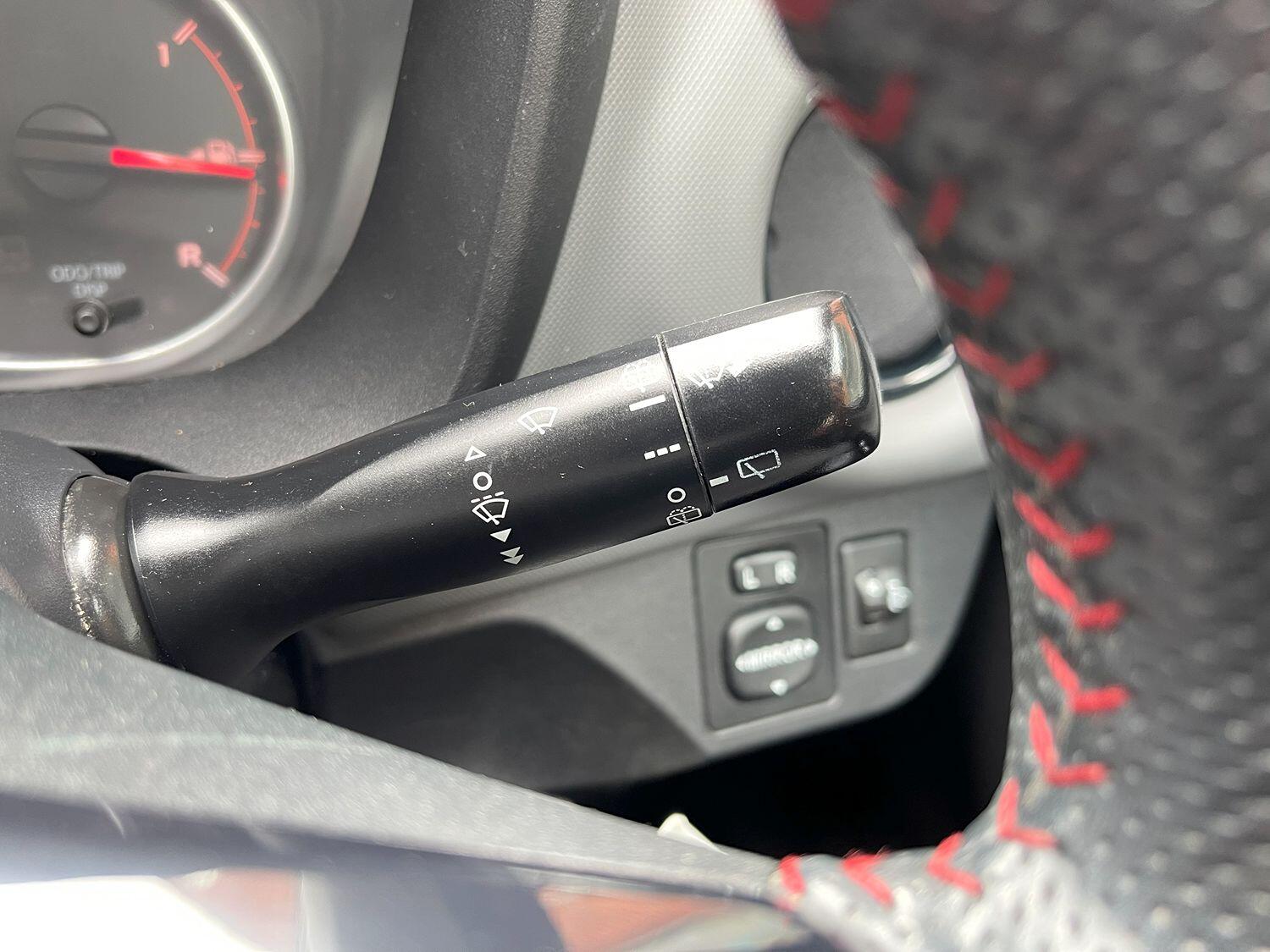 Used Toyota Yaris 2015 for sale - 76483049: Photo 55