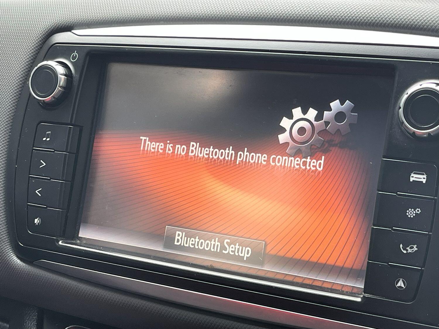 Used Toyota Yaris 2015 for sale - 76483049: Photo 59