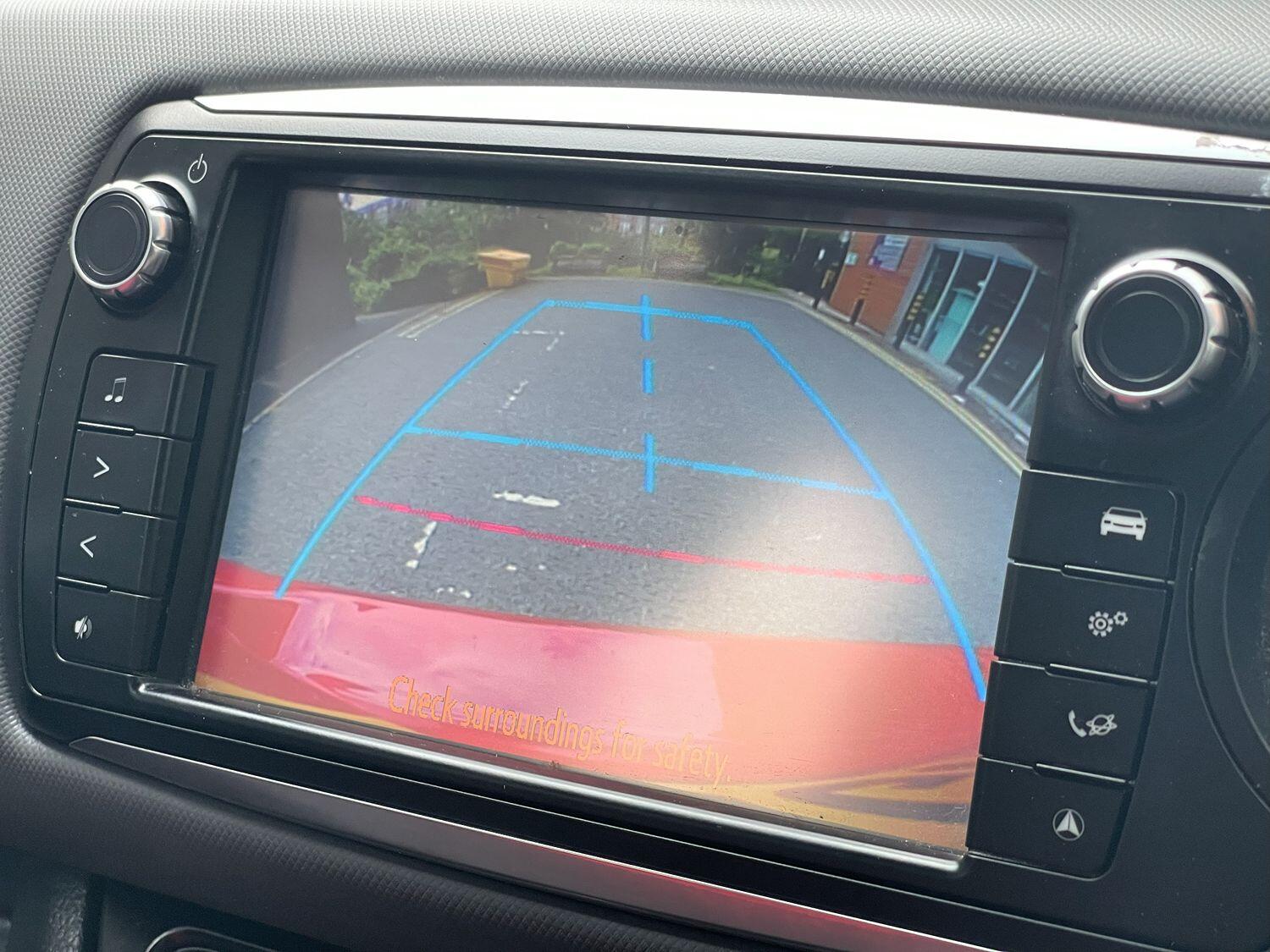 Used Toyota Yaris 2015 for sale - 76483049: Photo 67