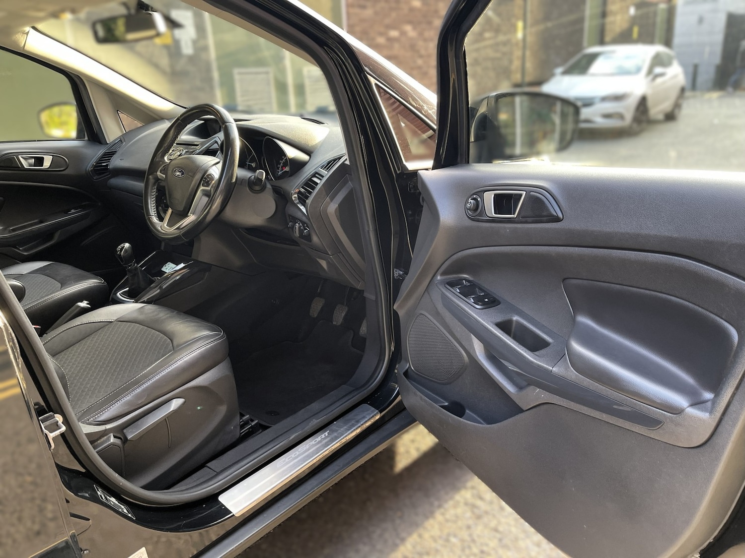 Used Ford Ecosport 2017 for sale - 76483057: Photo 14