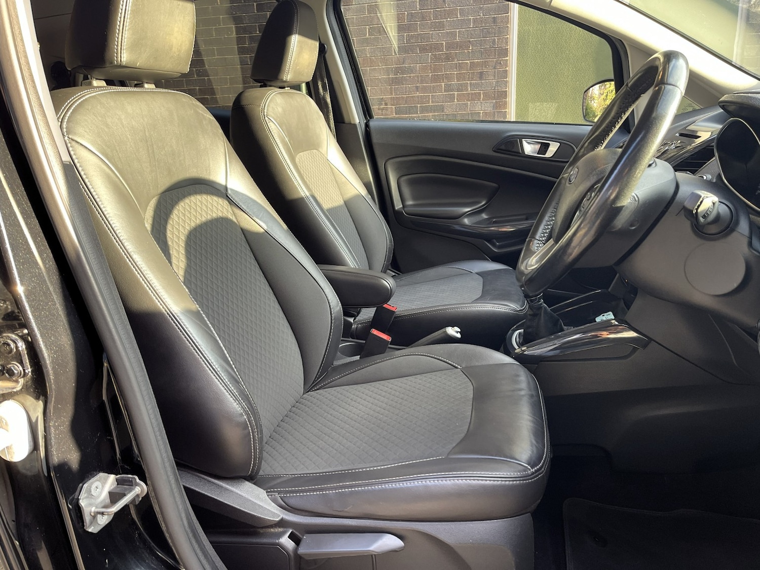 Used Ford Ecosport 2017 for sale - 76483057: Photo 3