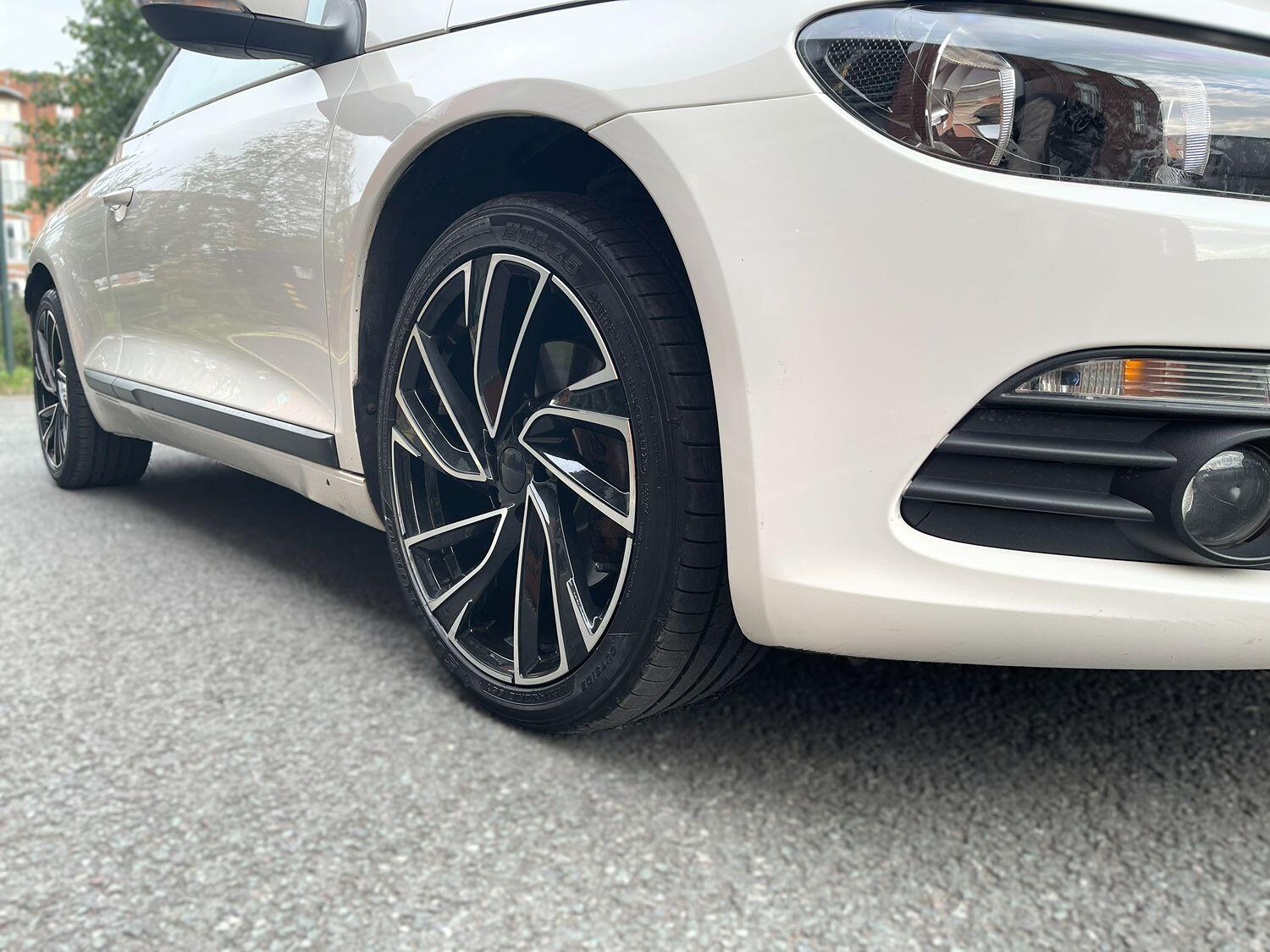 Used Volkswagen Scirocco 2011 for sale - 76482917: Photo 21