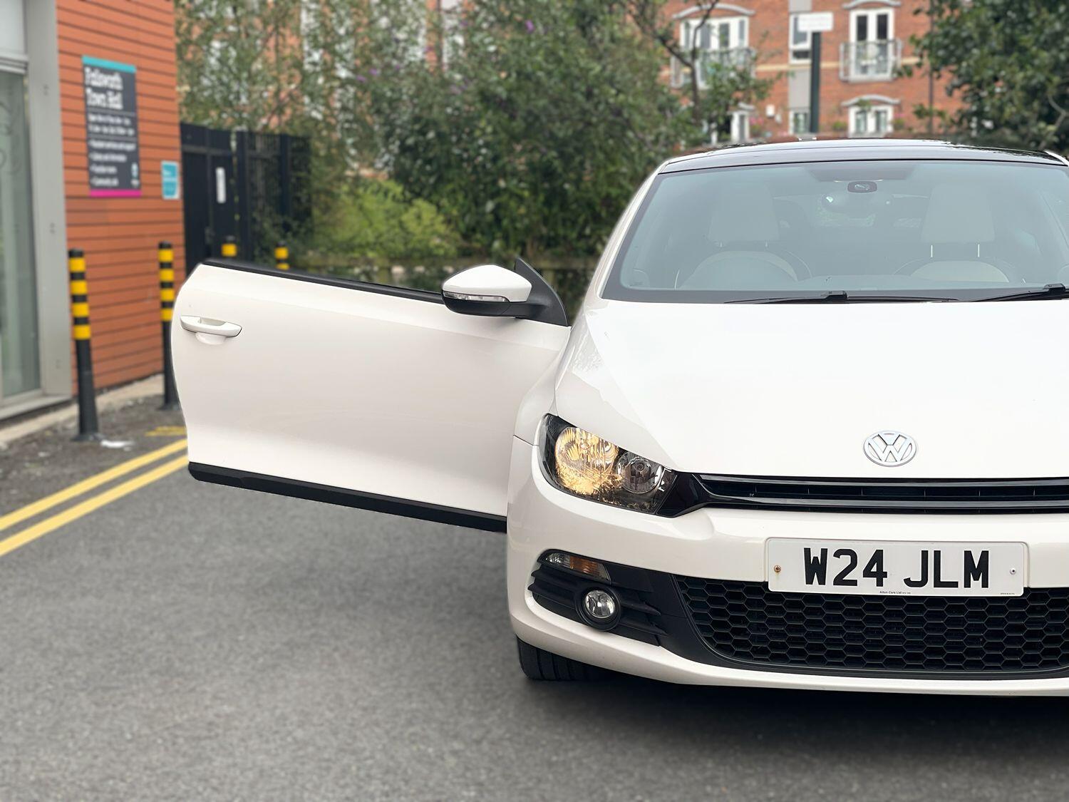 Used Volkswagen Scirocco 2011 for sale - 76482917: Photo 28