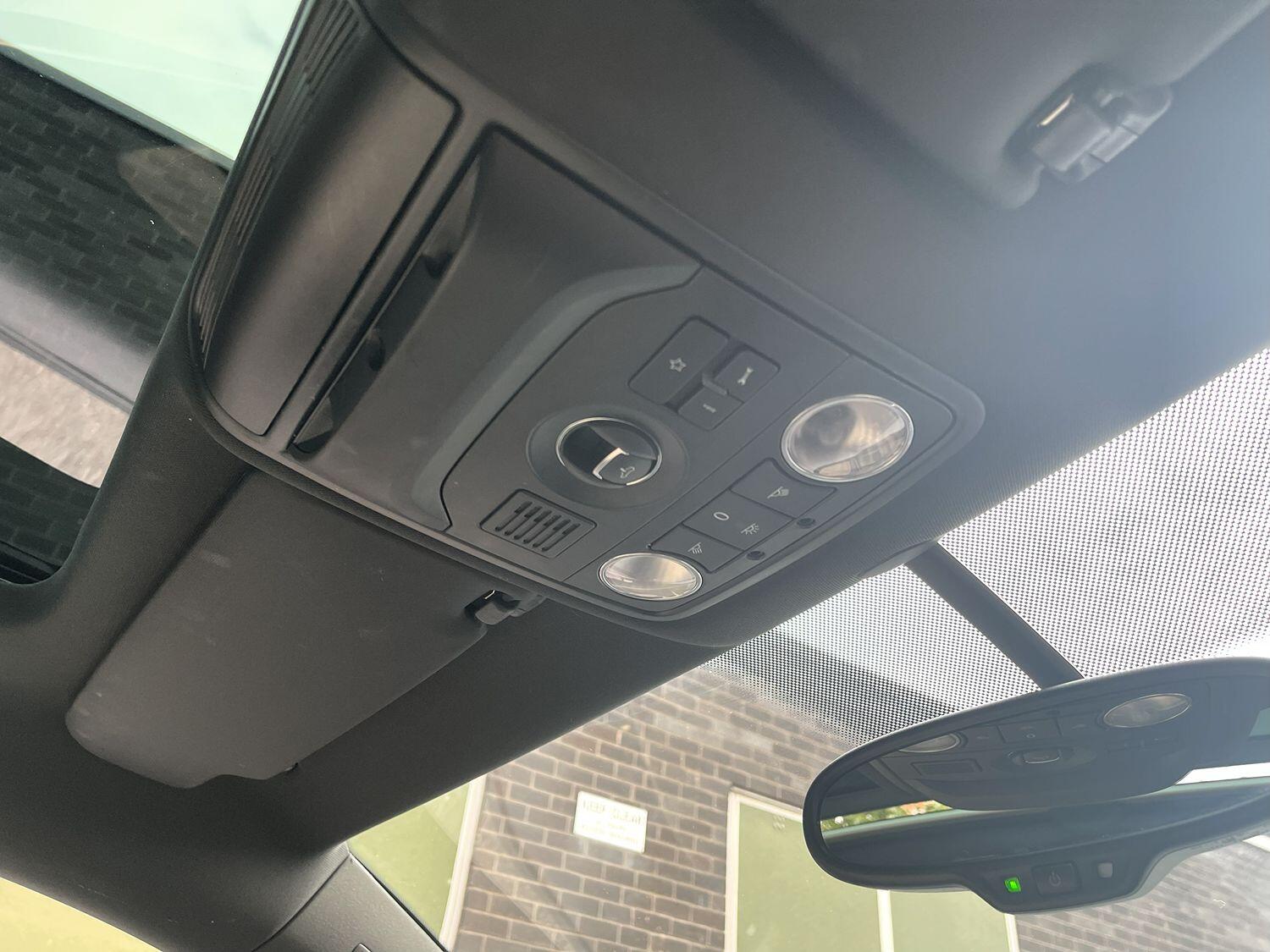 Used Volkswagen Scirocco 2011 for sale - 76482917: Photo 73