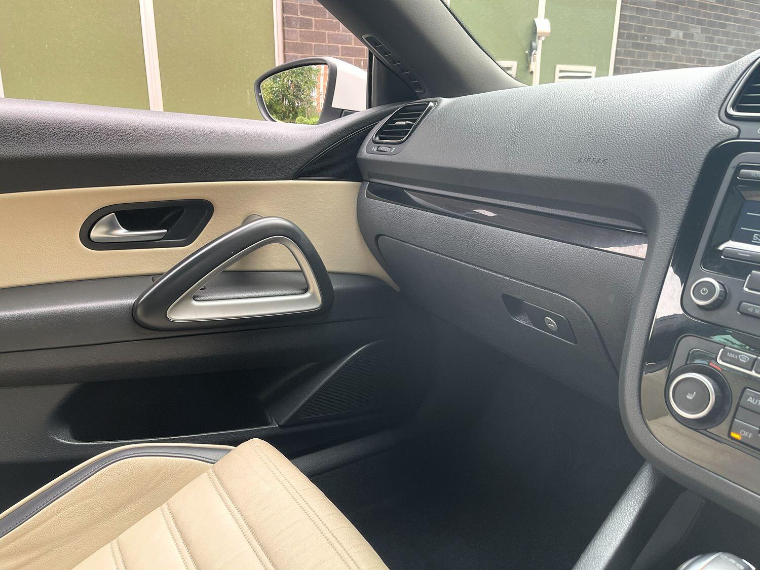 Used Volkswagen Scirocco 2011 for sale - 76482917: Photo 75