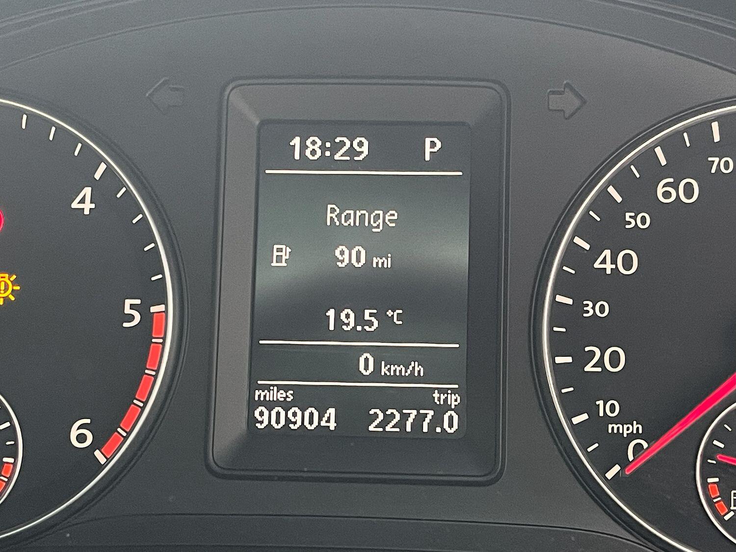 Used Volkswagen Scirocco 2011 for sale - 76482917: Photo 82