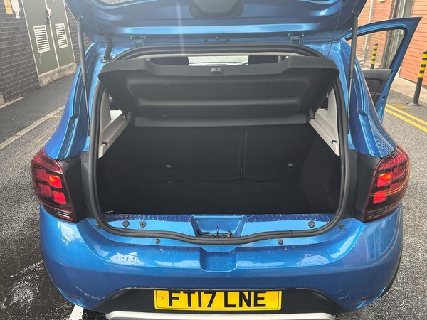 Used Dacia Sandero Stepway 2017 for sale - 75481559: Photo 12