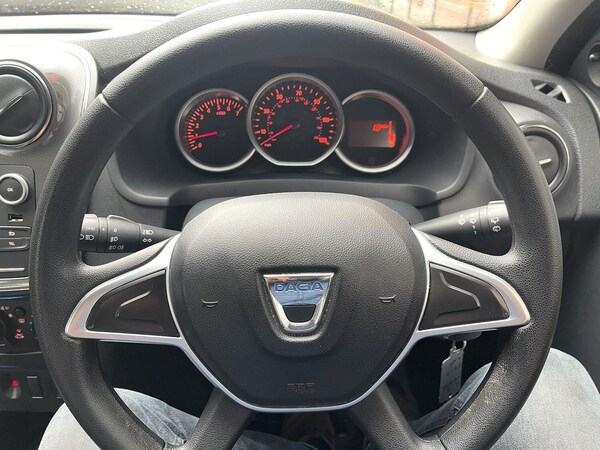 Used Dacia Sandero Stepway 2017 for sale - 75481559: Photo 15