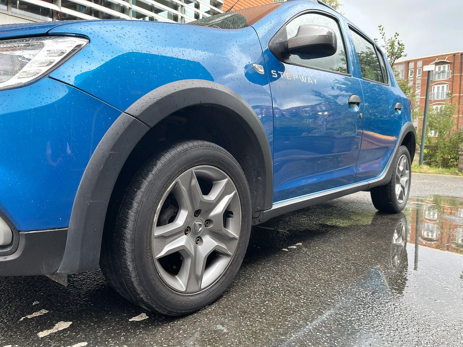 Used Dacia Sandero Stepway 2017 for sale - 76482902: Photo 10