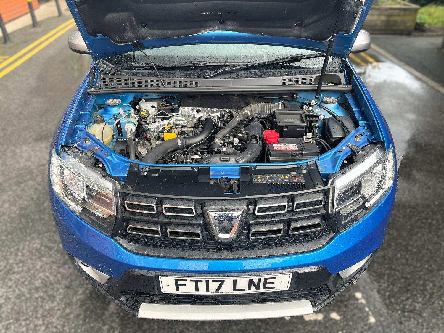 Used Dacia Sandero Stepway 2017 for sale - 76482902: Photo 11