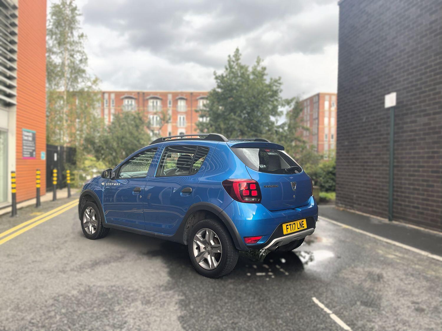 Used Dacia Sandero Stepway 2017 for sale - 76482902: Photo 40
