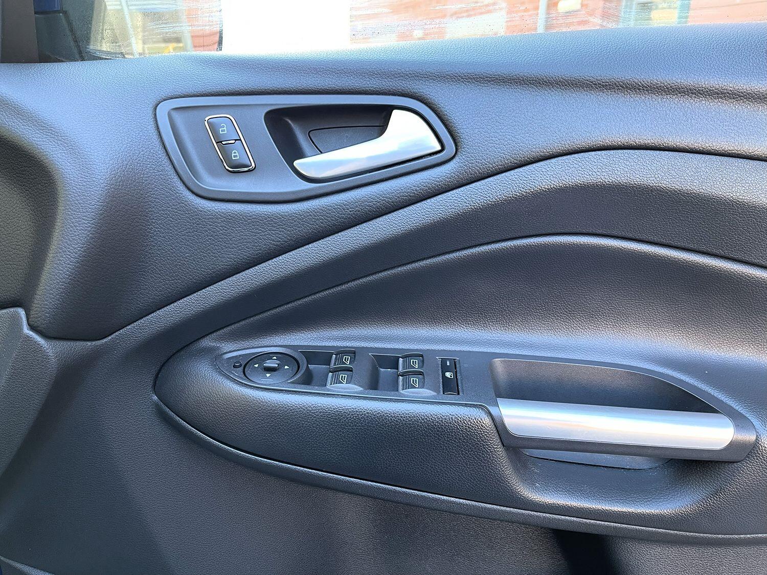 Used Ford Kuga 2015 for sale - 76483088: Photo 14