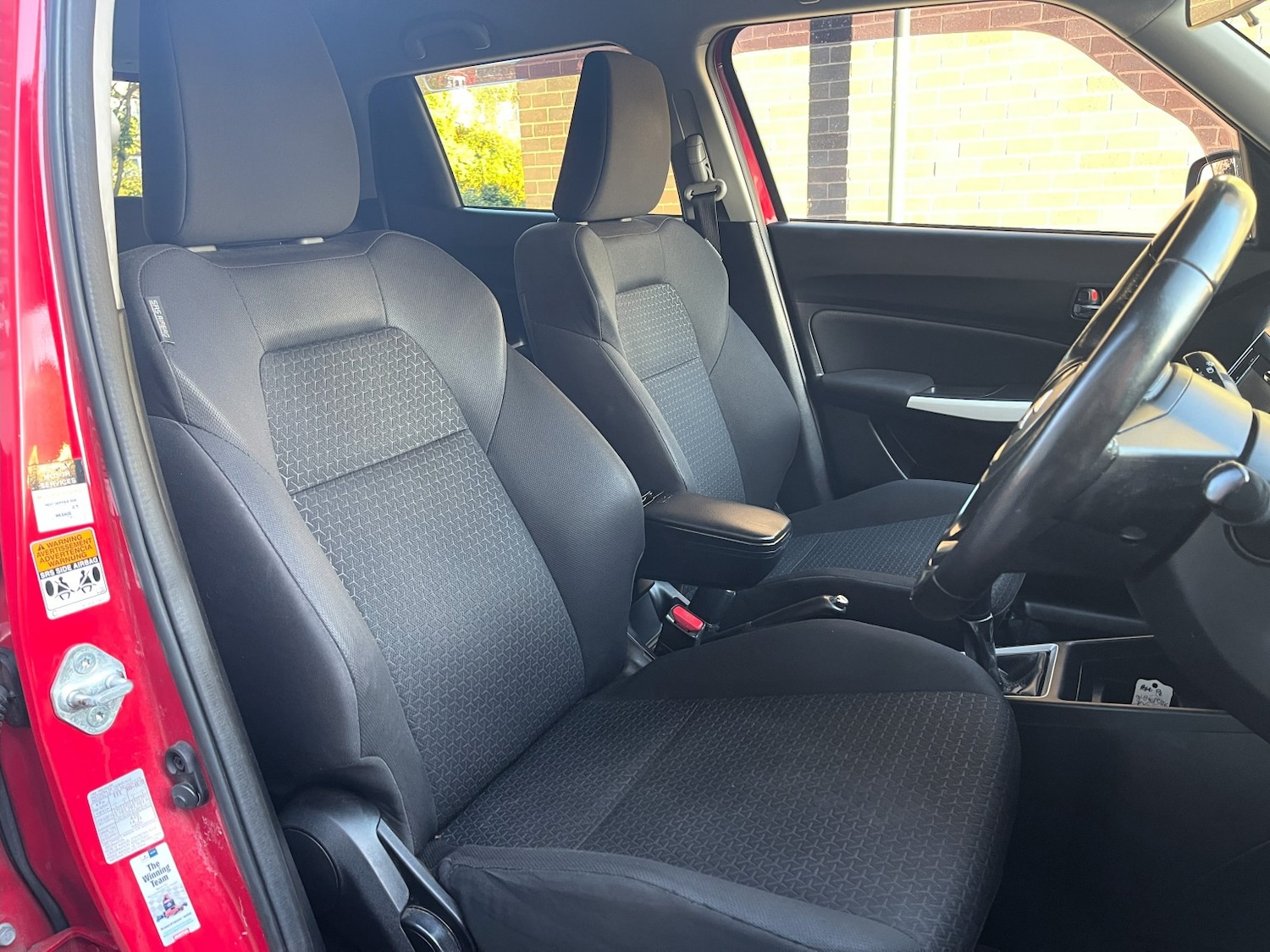 Used Suzuki Swift 2018 for sale - 76482855: Photo 3