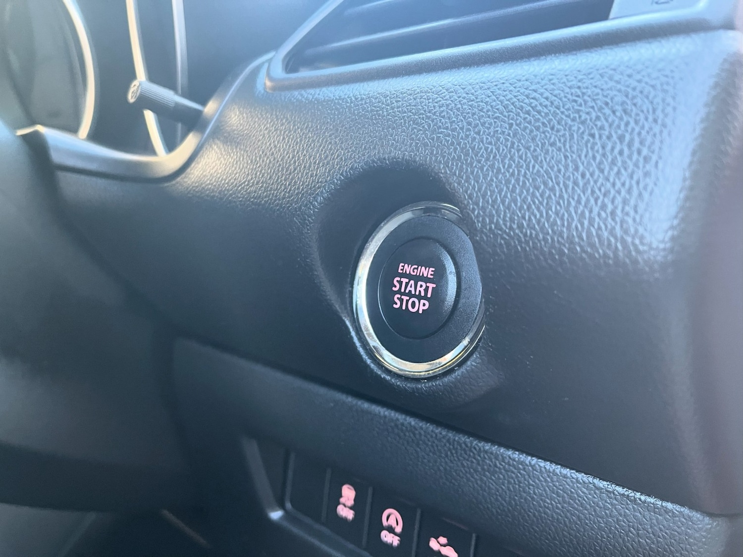 Used Suzuki Swift 2018 for sale - 76482855: Photo 50