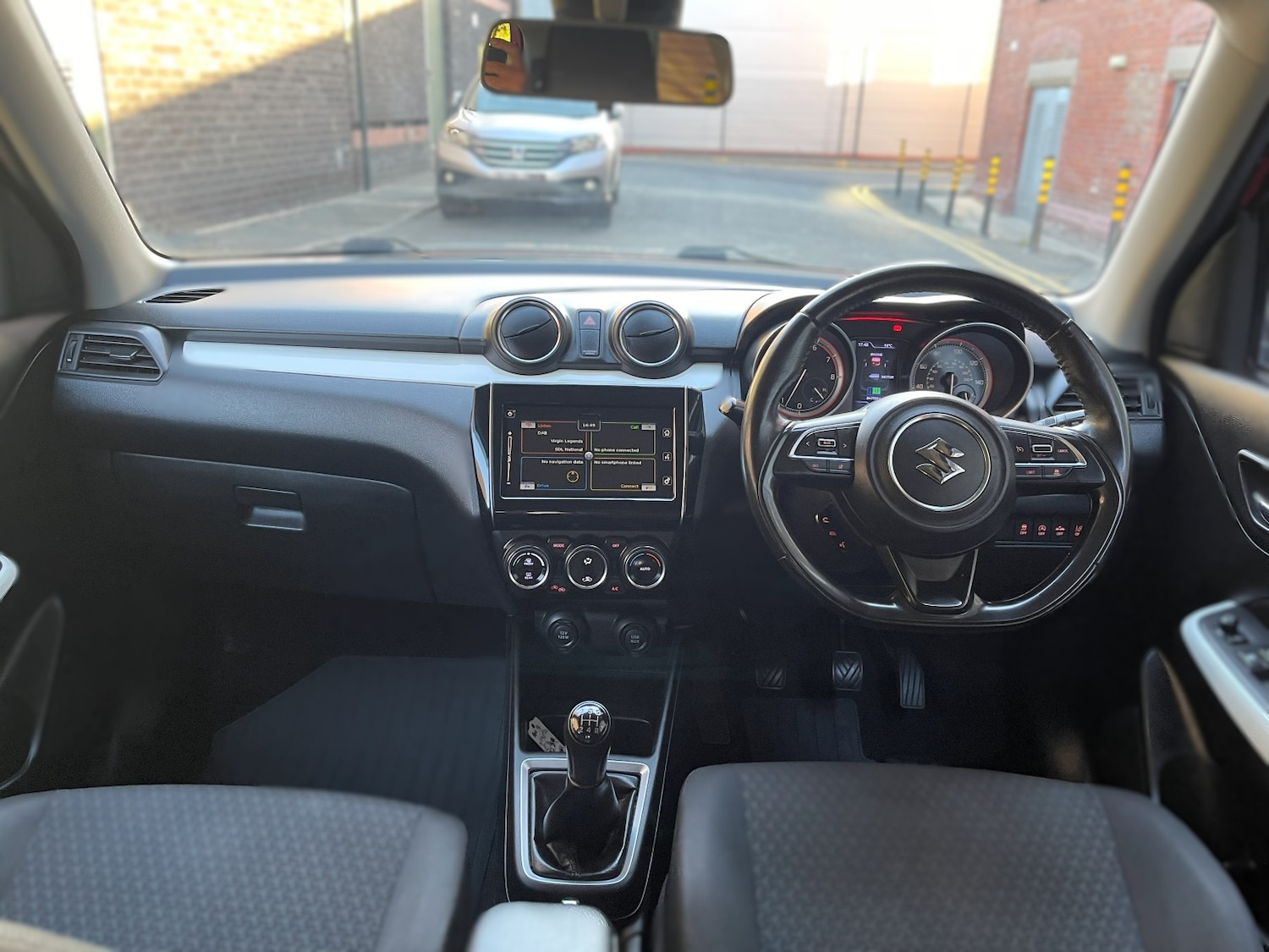 Used Suzuki Swift 2018 for sale - 76482855: Photo 51