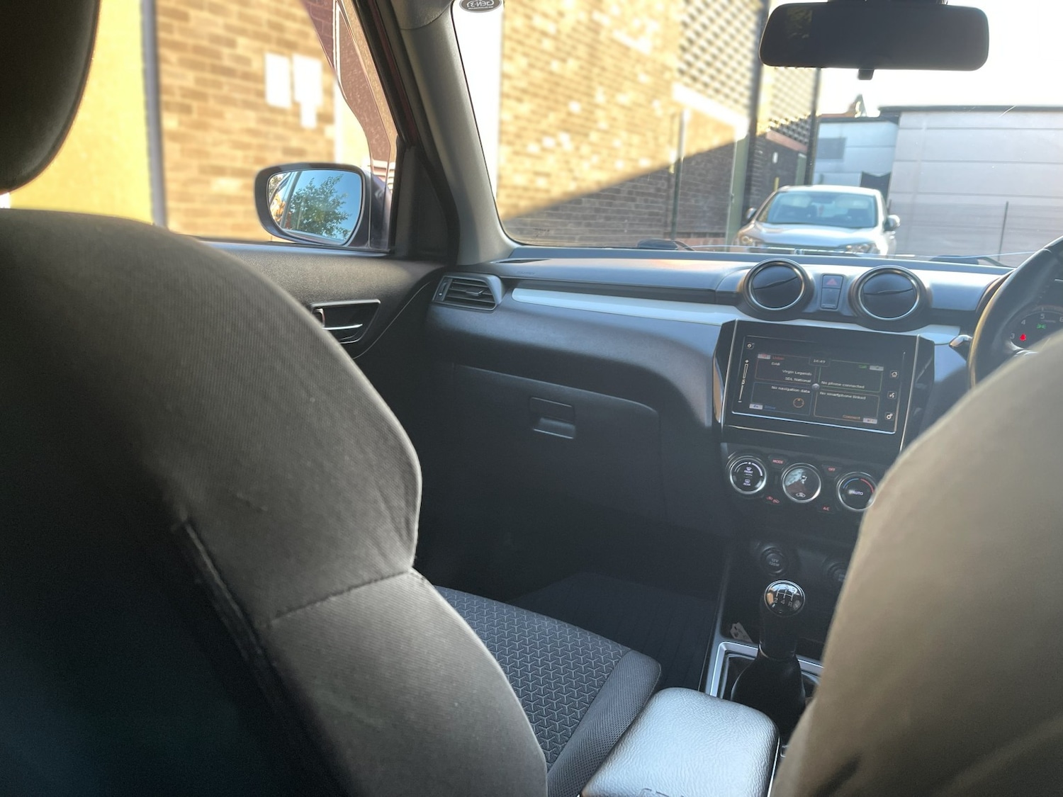 Used Suzuki Swift 2018 for sale - 76482855: Photo 52