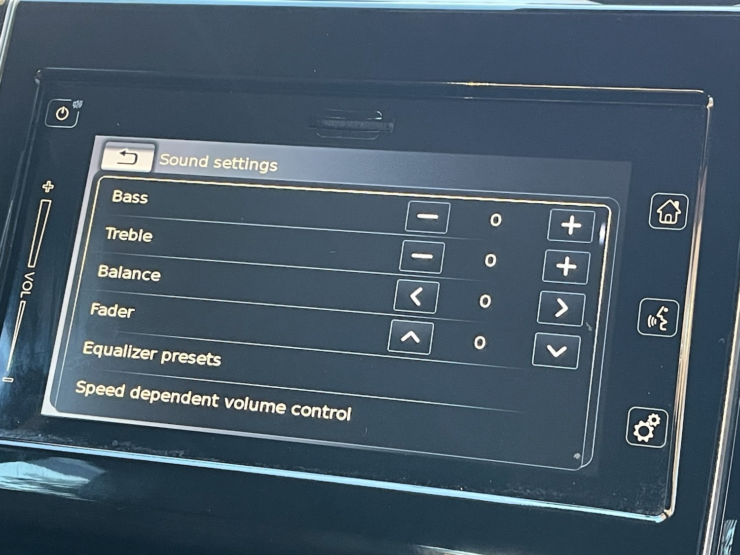 Used Suzuki Swift 2018 for sale - 76482855: Photo 65