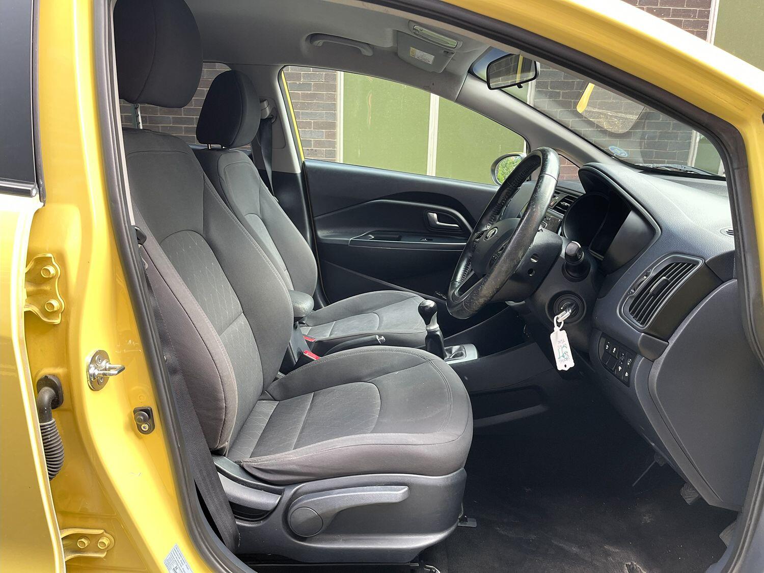 Used Kia Rio 2015 for sale - 76482851: Photo 3