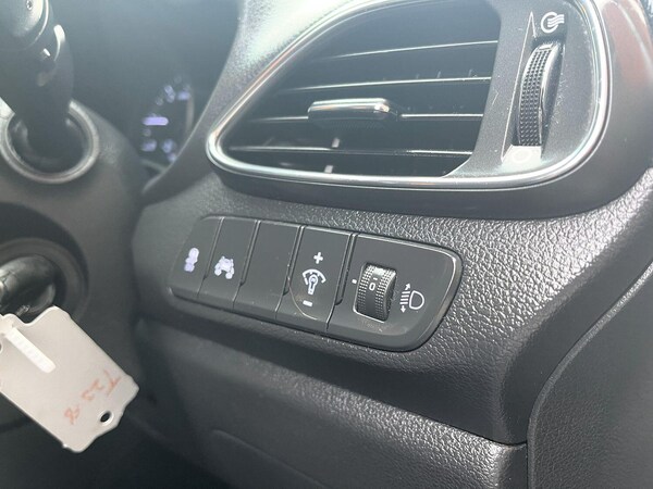 Used Hyundai i30 2017 for sale - 74983878: Photo 13